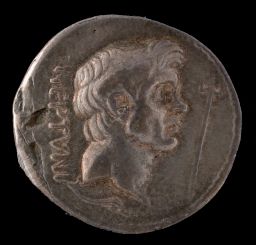 <p>Denarius of Sextus Pompey</p>