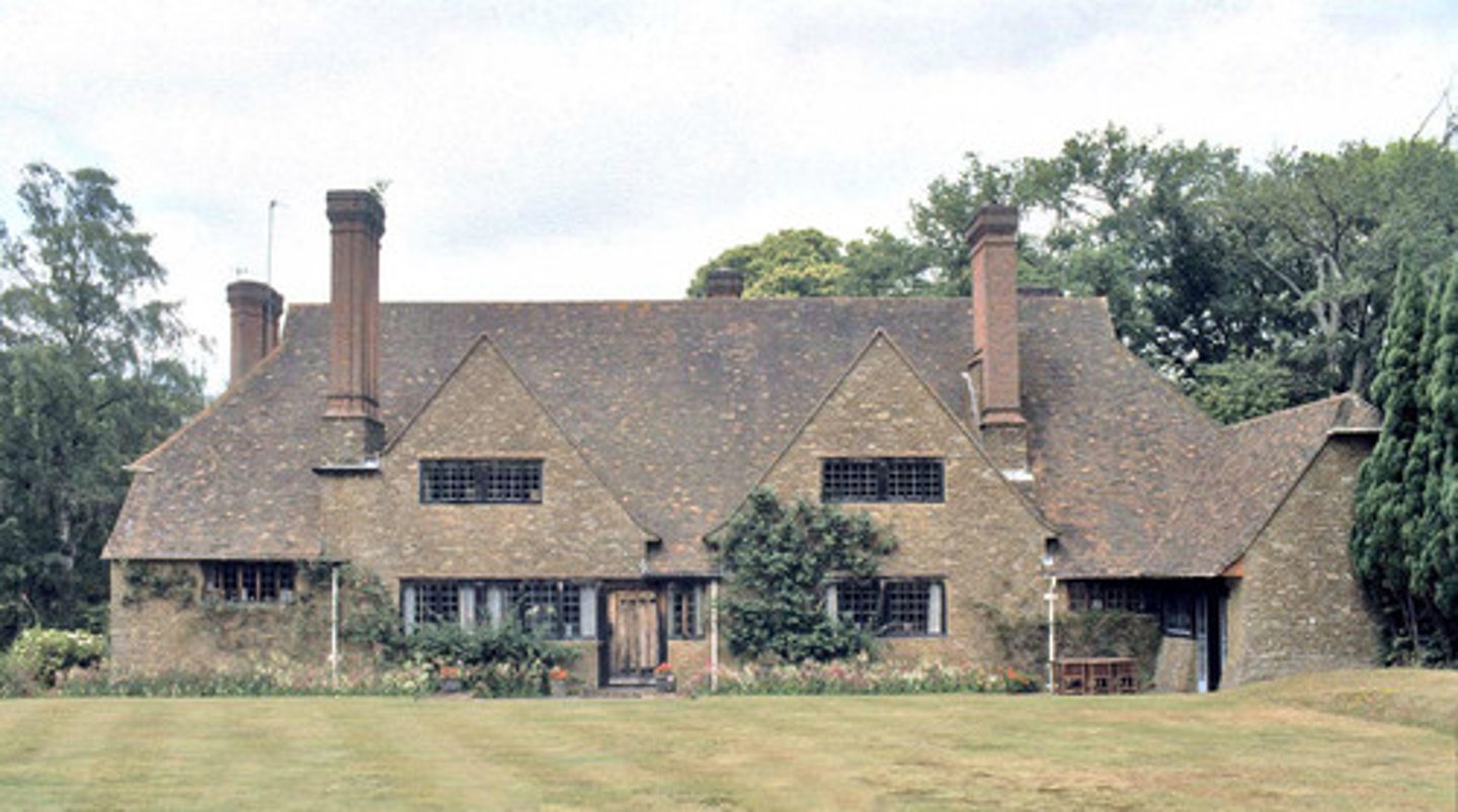 <p>Munstead Wood</p>