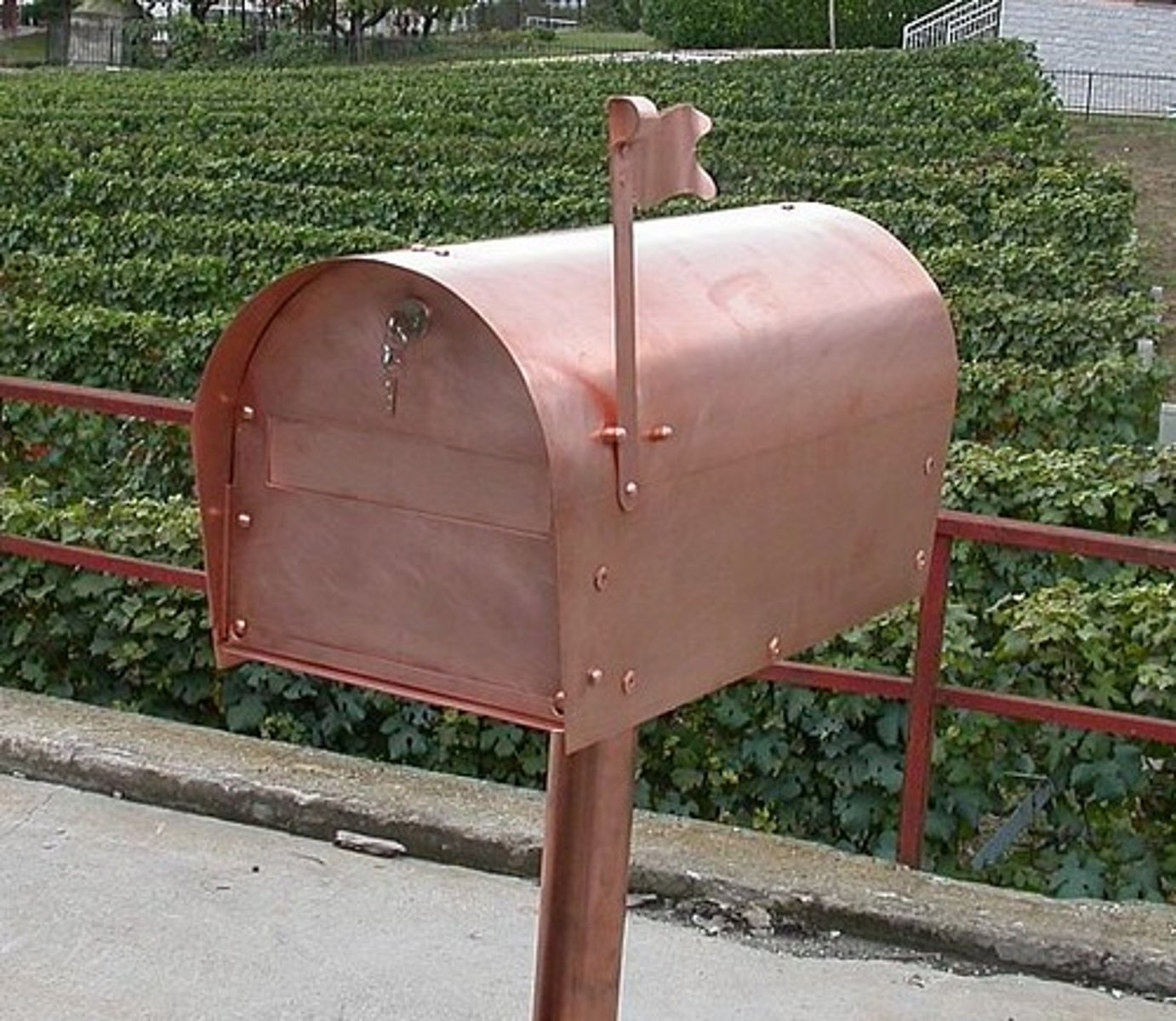 <p>mailbox</p>
