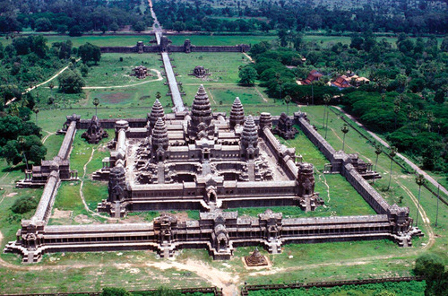 <p>"Khmer temple complex reflecting Hindu then Buddhist patronage."</p>