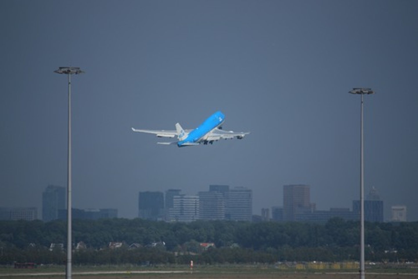 <p>l'espace aérien</p>