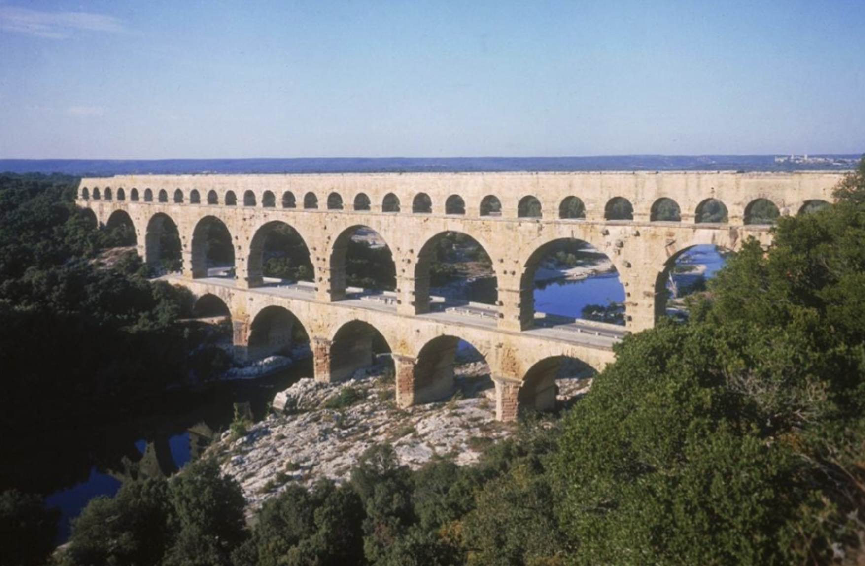 <p>Pont du gard</p>