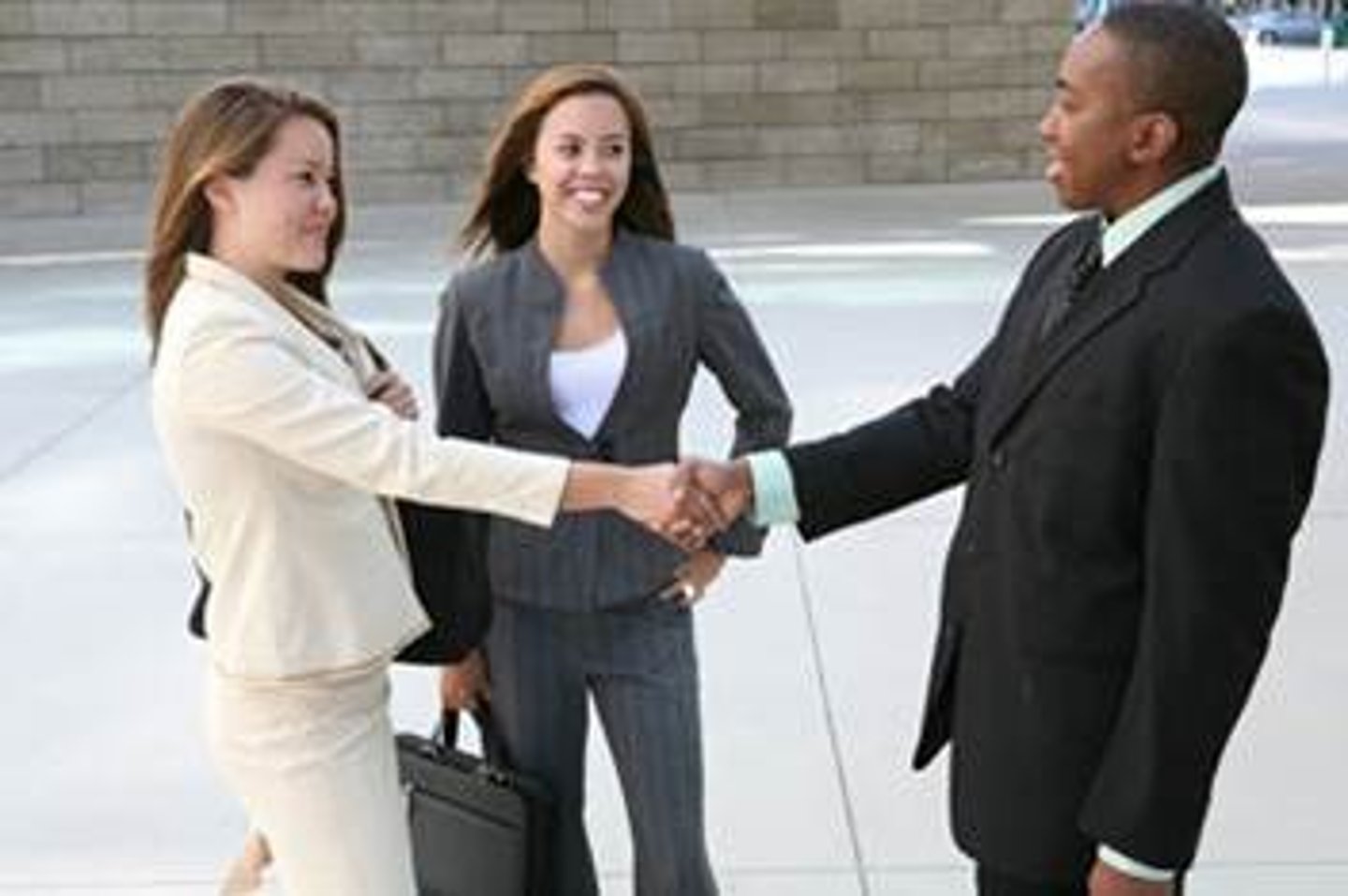 <p>to meet (1st time)</p>