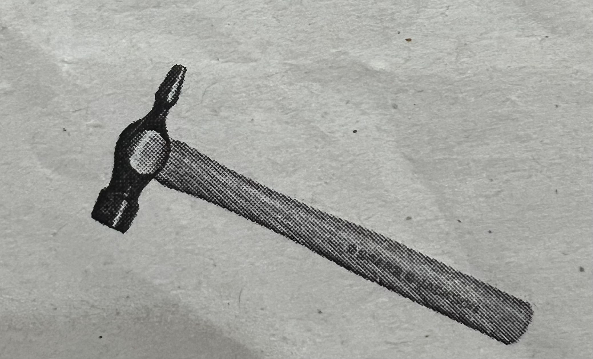 <p>A hammer with a blade-like peen at right angles to the haft, used by carpenters</p>