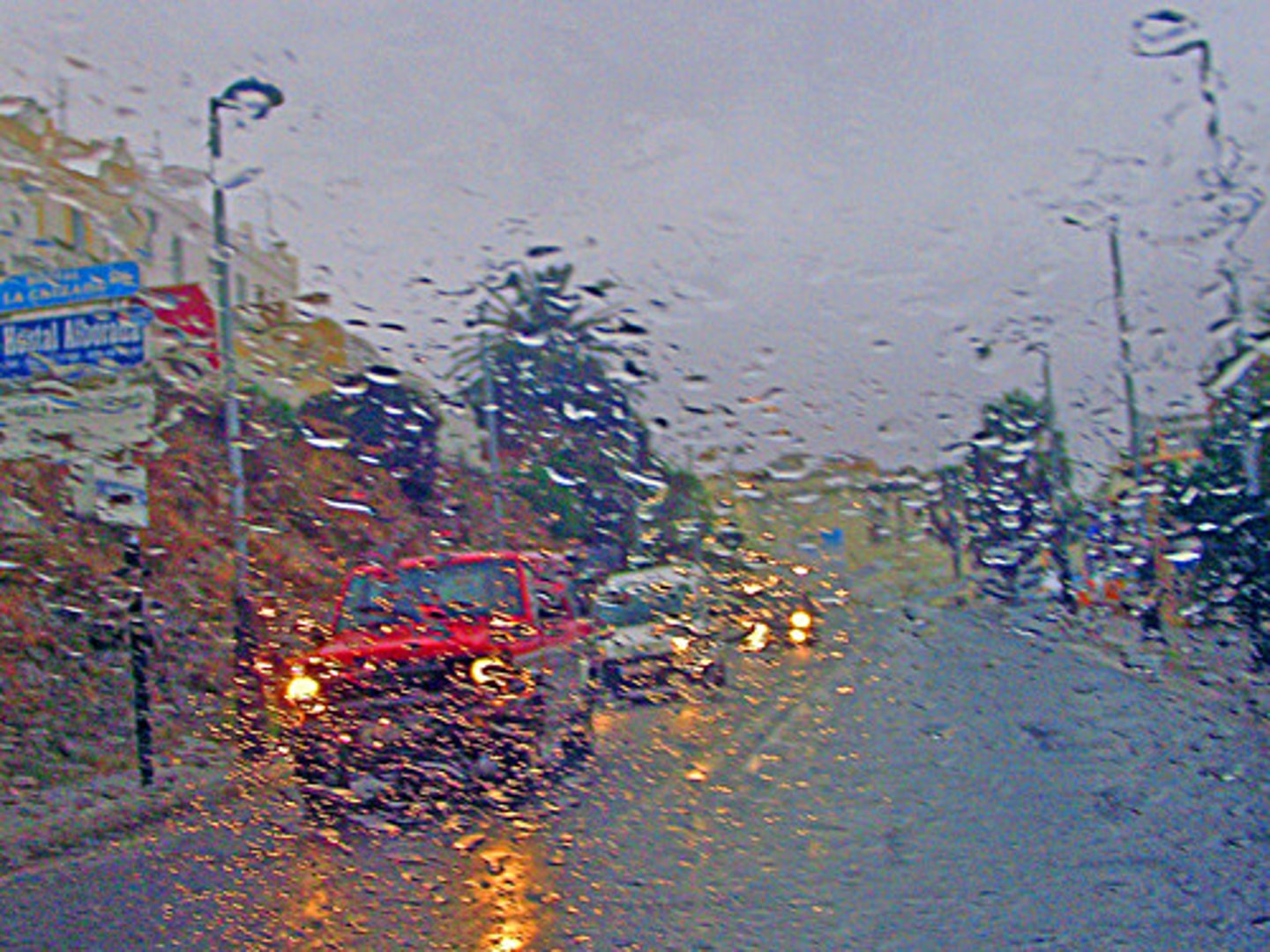 <p>It is raining.</p>