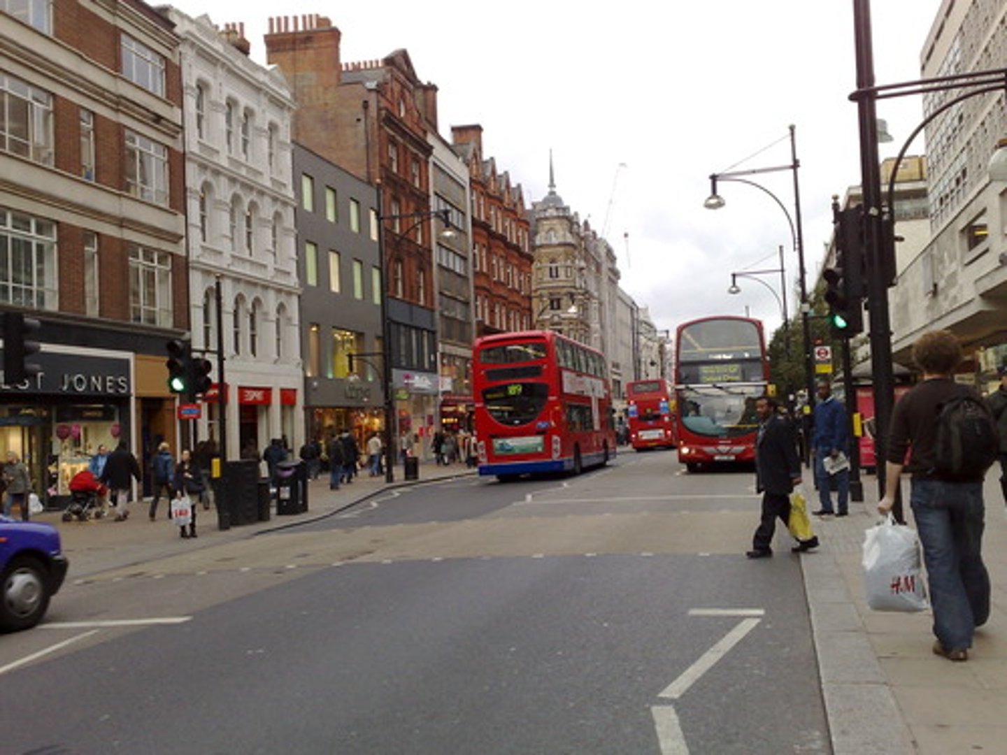 <p>la calle</p>