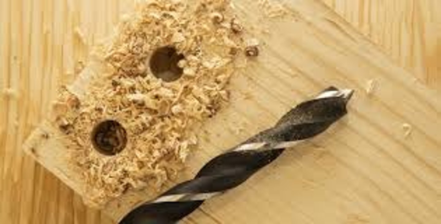 <p>あける</p><p>1. làm rỗng, làm thủng</p><p>2. để trống lịch</p><p>こんどの土よう日、空けておいてね。</p><p>Thứ 7 tuần này nhớ để trống lịch nhé.</p>