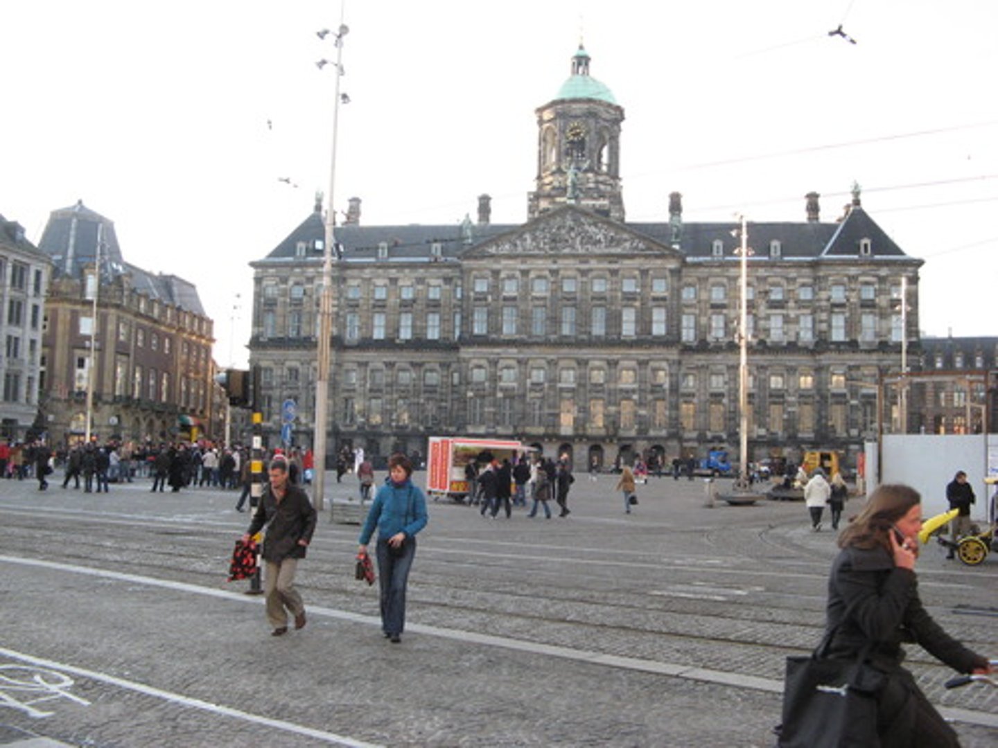 <p>town hall</p>