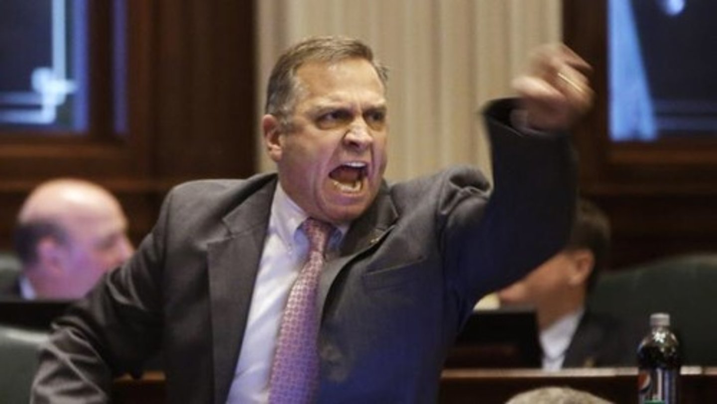 <p>a long angry speech criticizing somebody/something or accusing somebody of something</p>