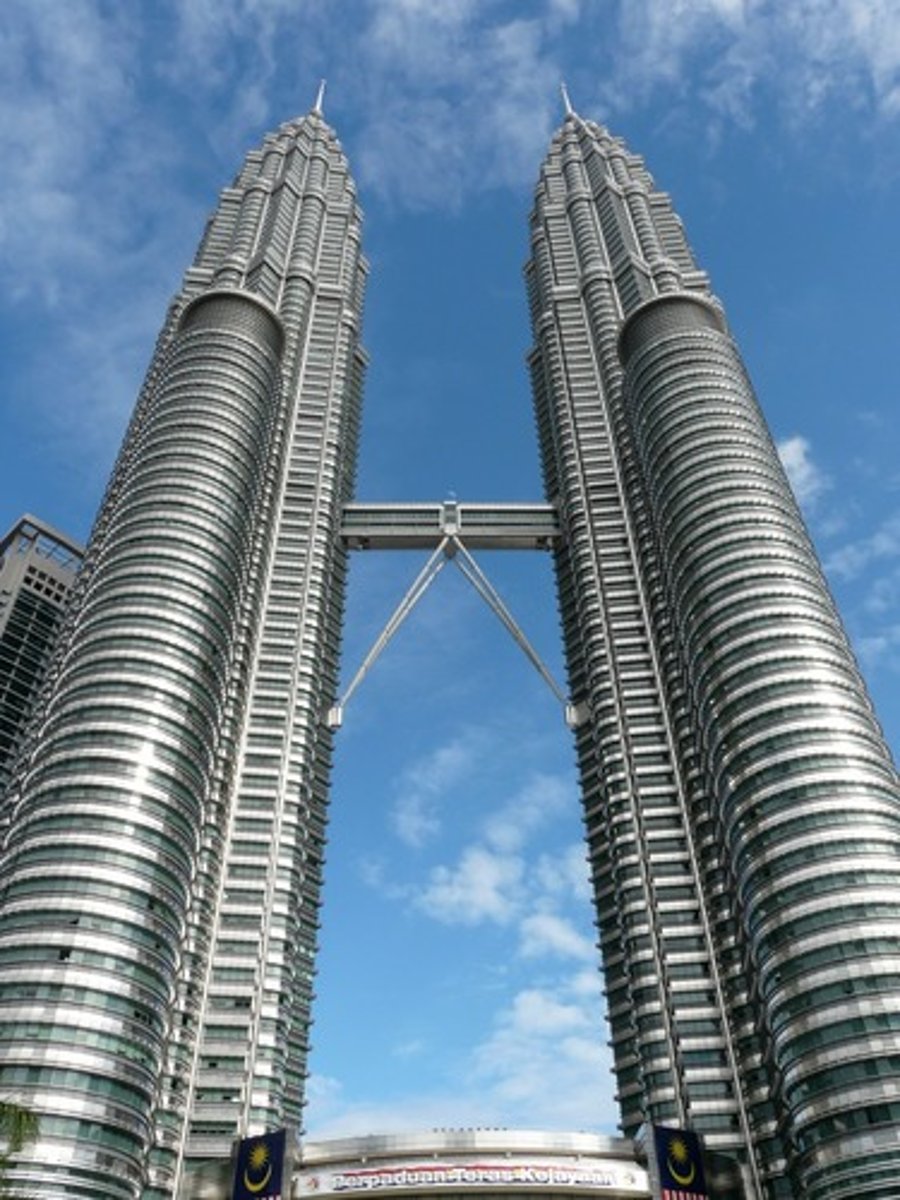 <p>Cesar Pelli</p>