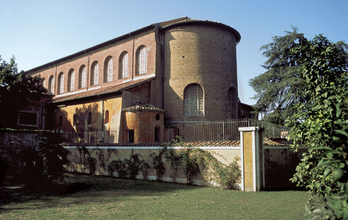 <p>-Rome, Italy -Brick+stone with wood roof -c. 422-432 CE -First church that survived after saint peters -Still used as a church today</p>