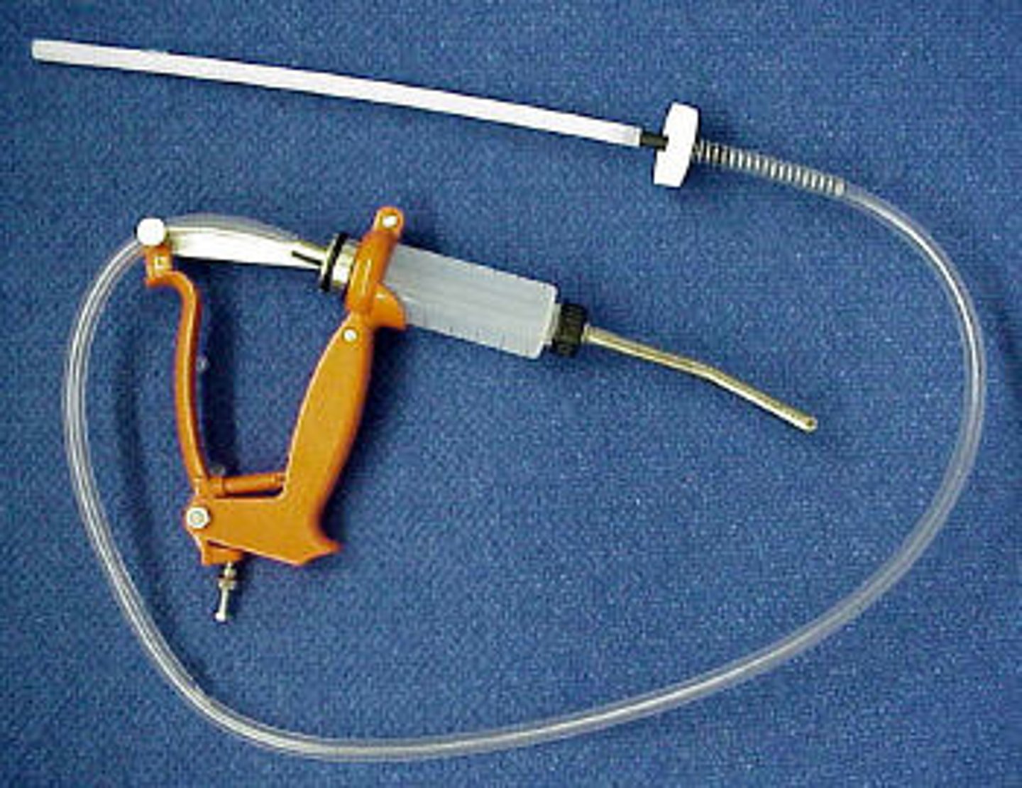 <p>device used to administer medicine orally</p>