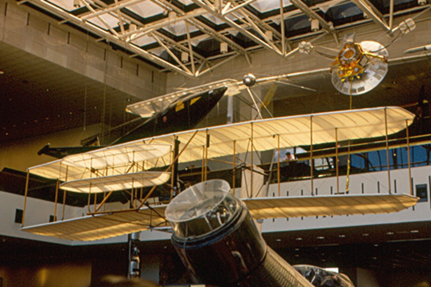 <p>airplane</p>