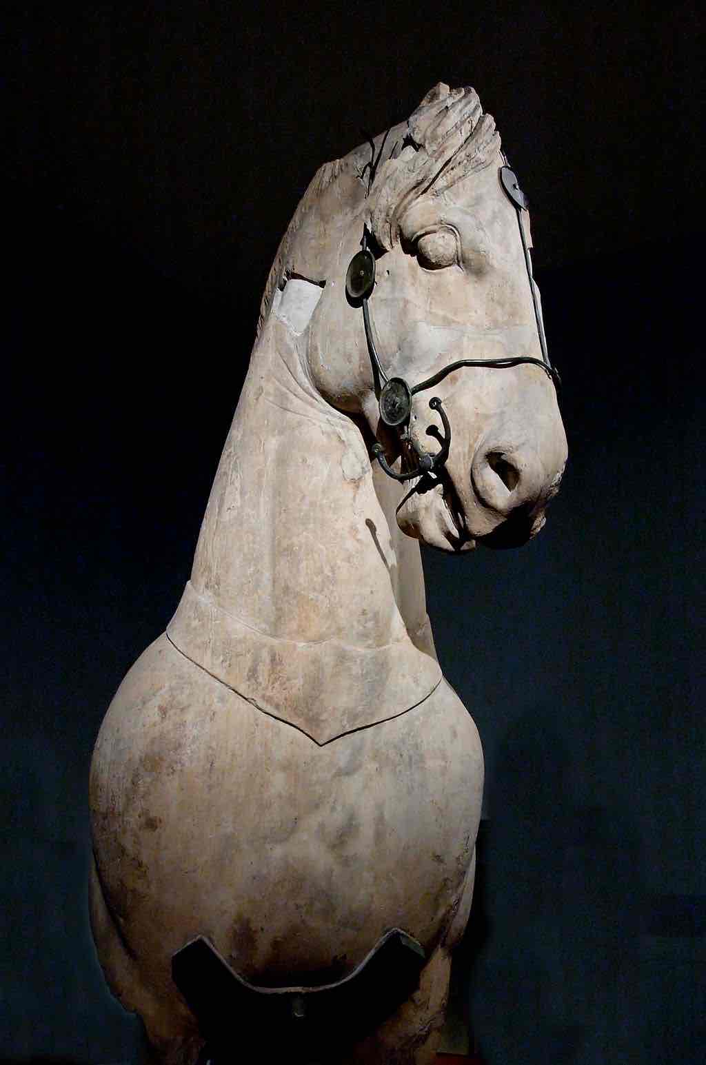 <p>Mausoleum - horse</p>