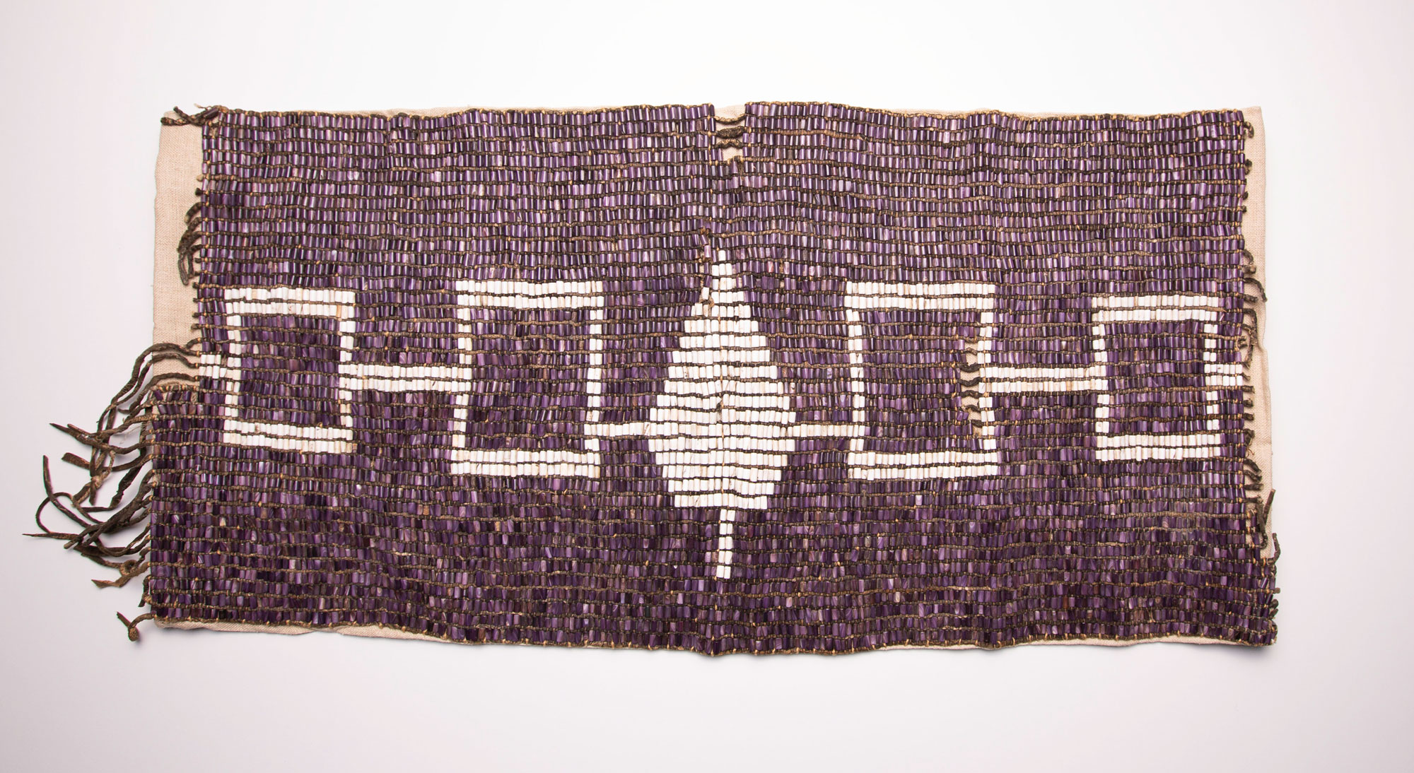 <p>Shell (Wampum) Strings in the Iroquois Confederacy</p>