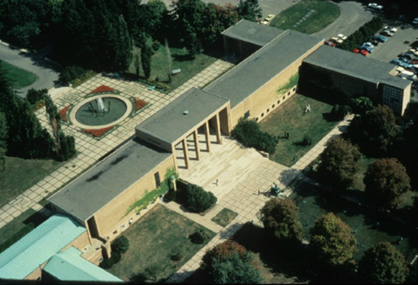 <p>Eliel Saarinen</p><p>Bloomfield Hills, Michigan</p><p>1938-1942</p>