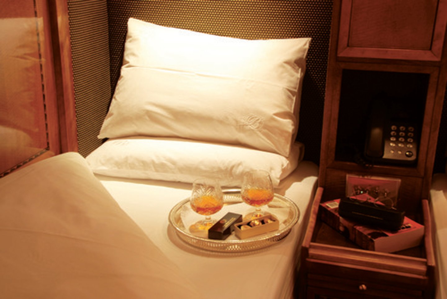 <p>ліжко та сніданок</p>