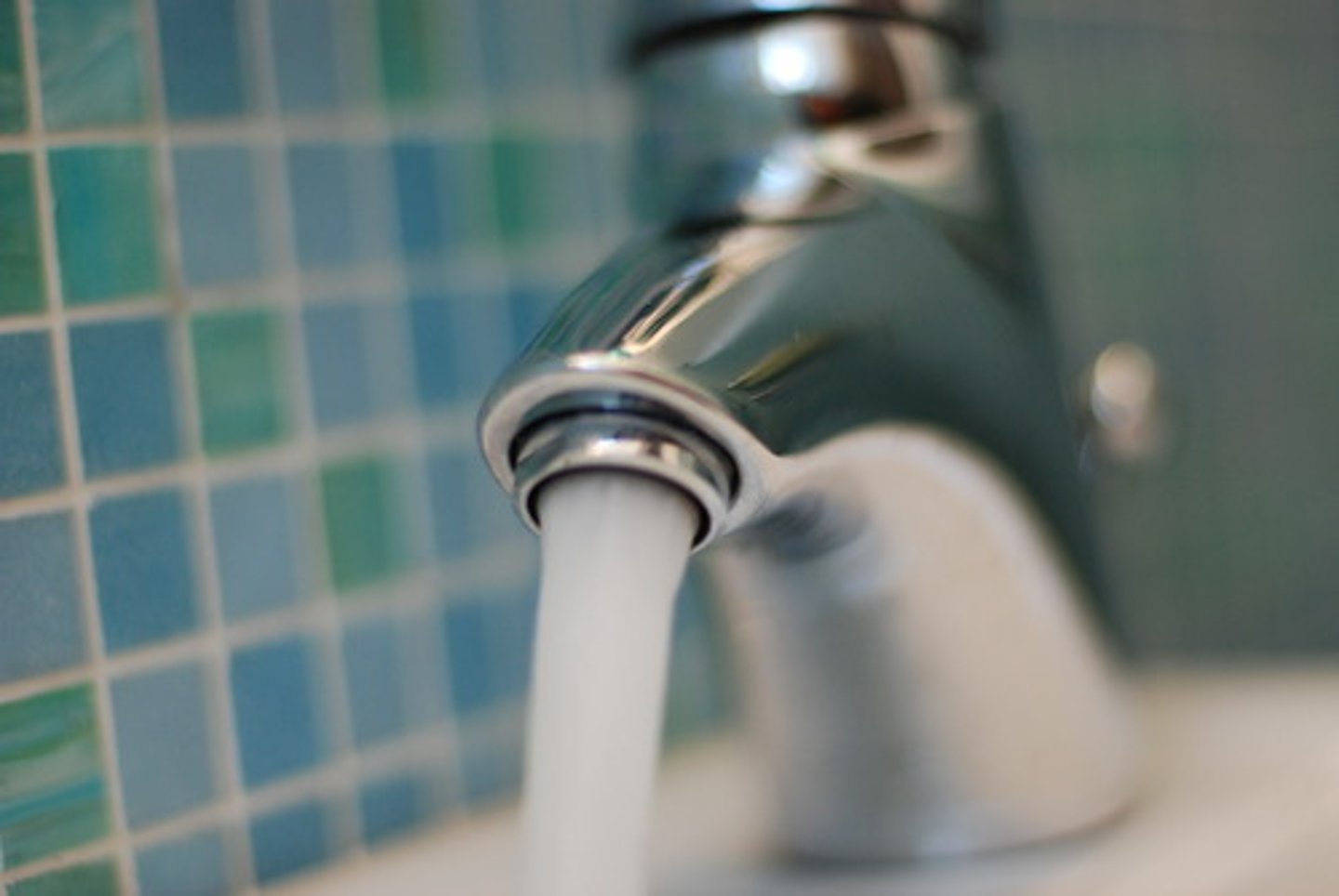 <p>tap</p>