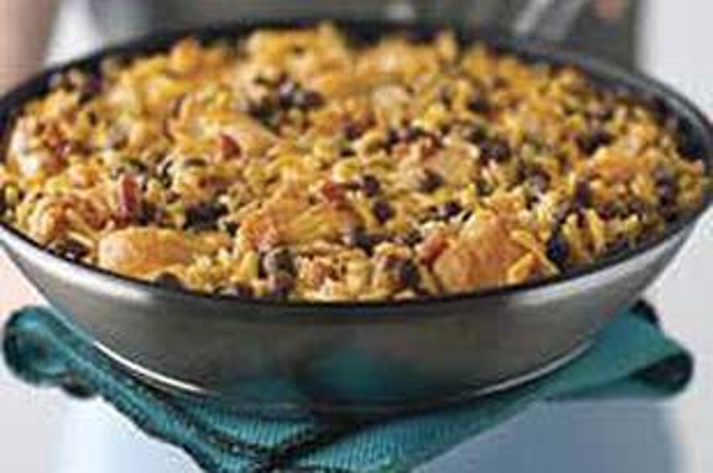 <p>roast chicken with pigeon peas</p>