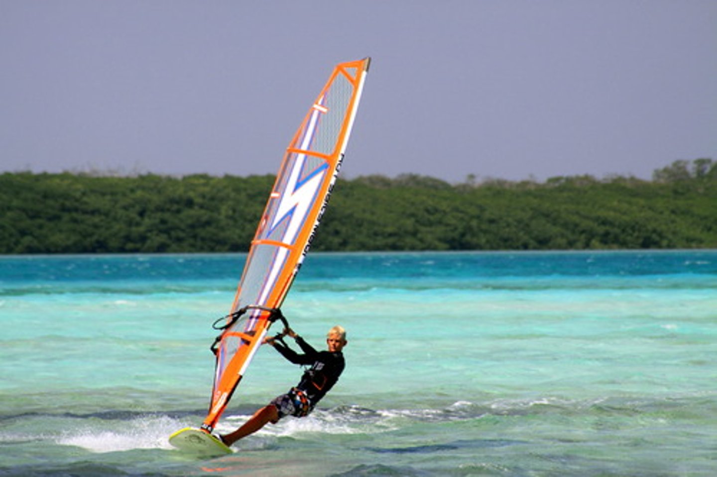 <p>to wind-surf</p>