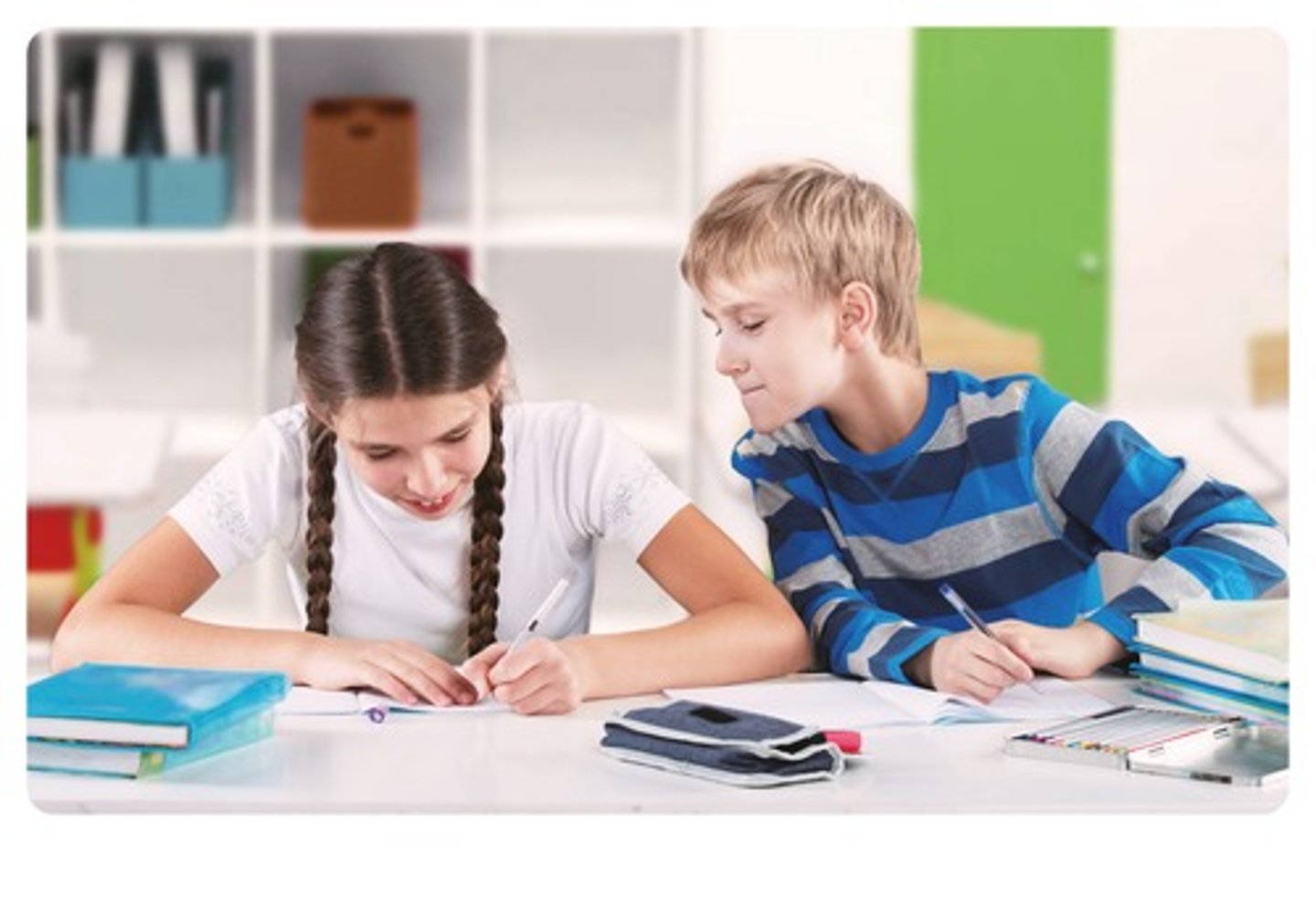 <p>to produce something so that it is the same as an original piece of work: sao chép.</p>