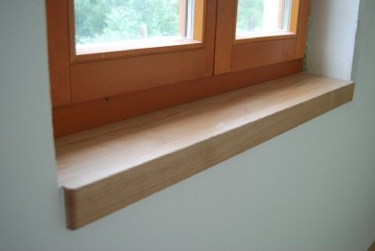 <p>The horizontal member at the base of a window opening, especially the ledge formed by such a member</p>