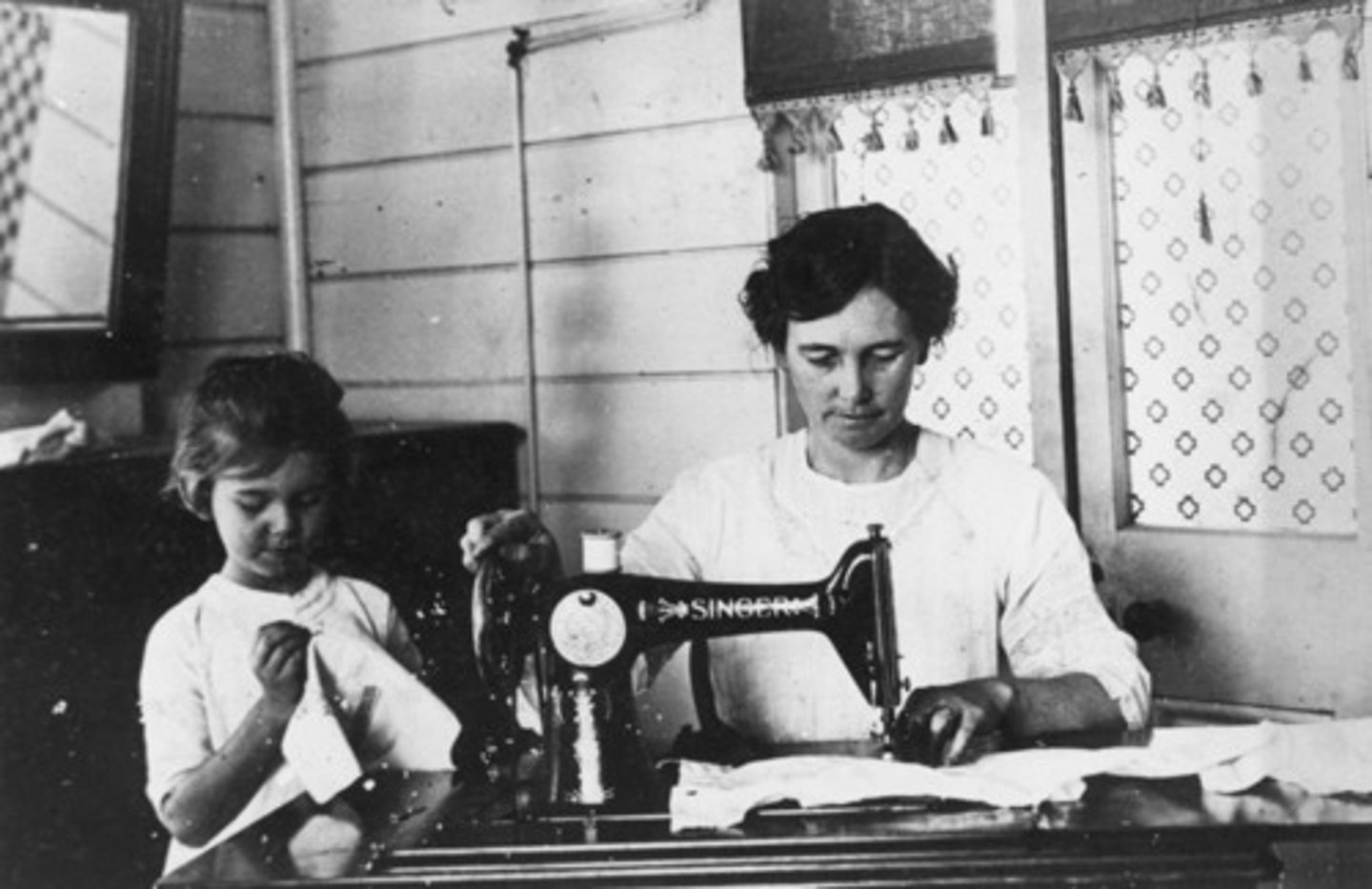 <p>Designed to appeal to new women voters, this act provided federally financed instruction in maternal and infant health care and expanded the role of government in family welfare.</p>