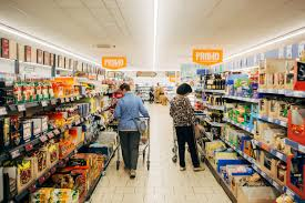 <p>de supermarkt</p>