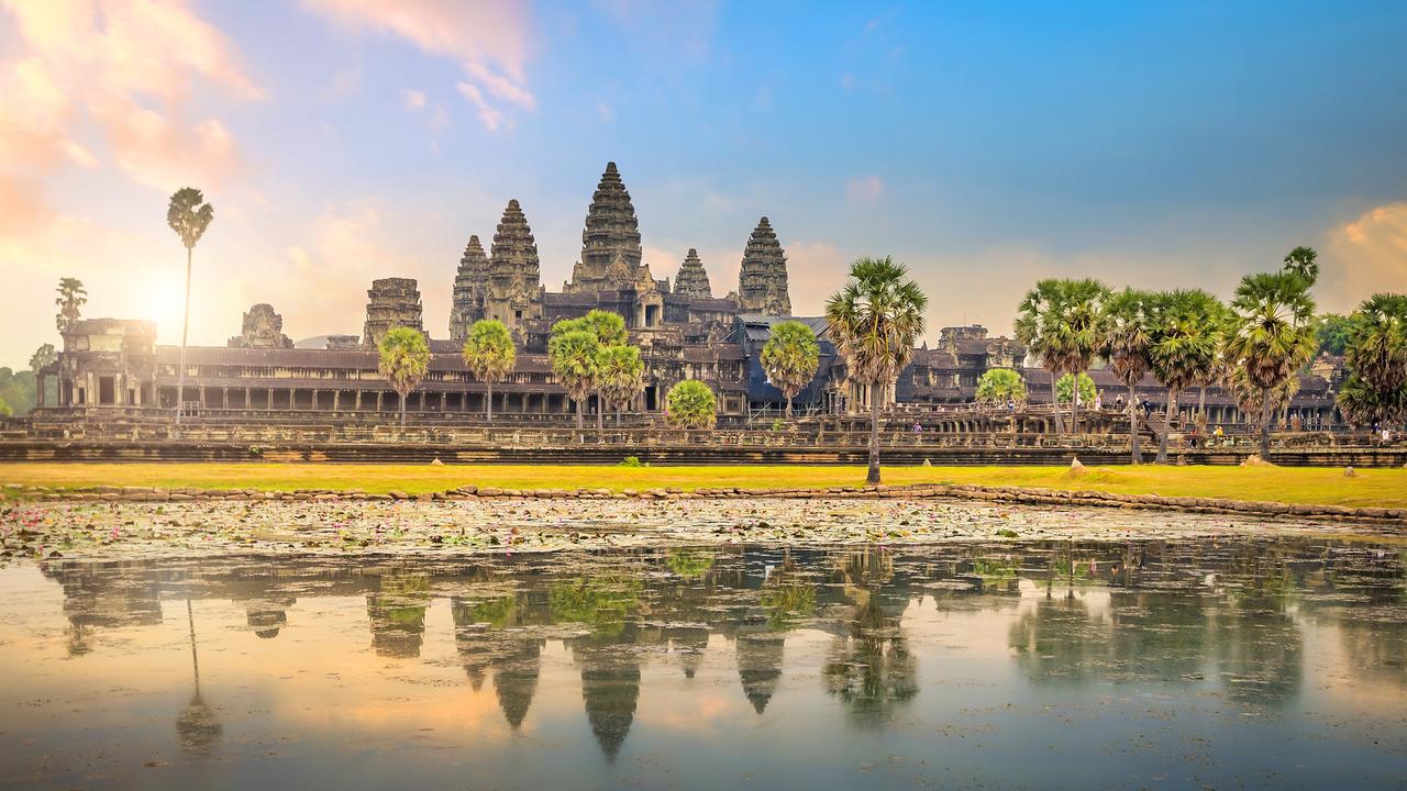 <p>Angkor Wat Temple</p>