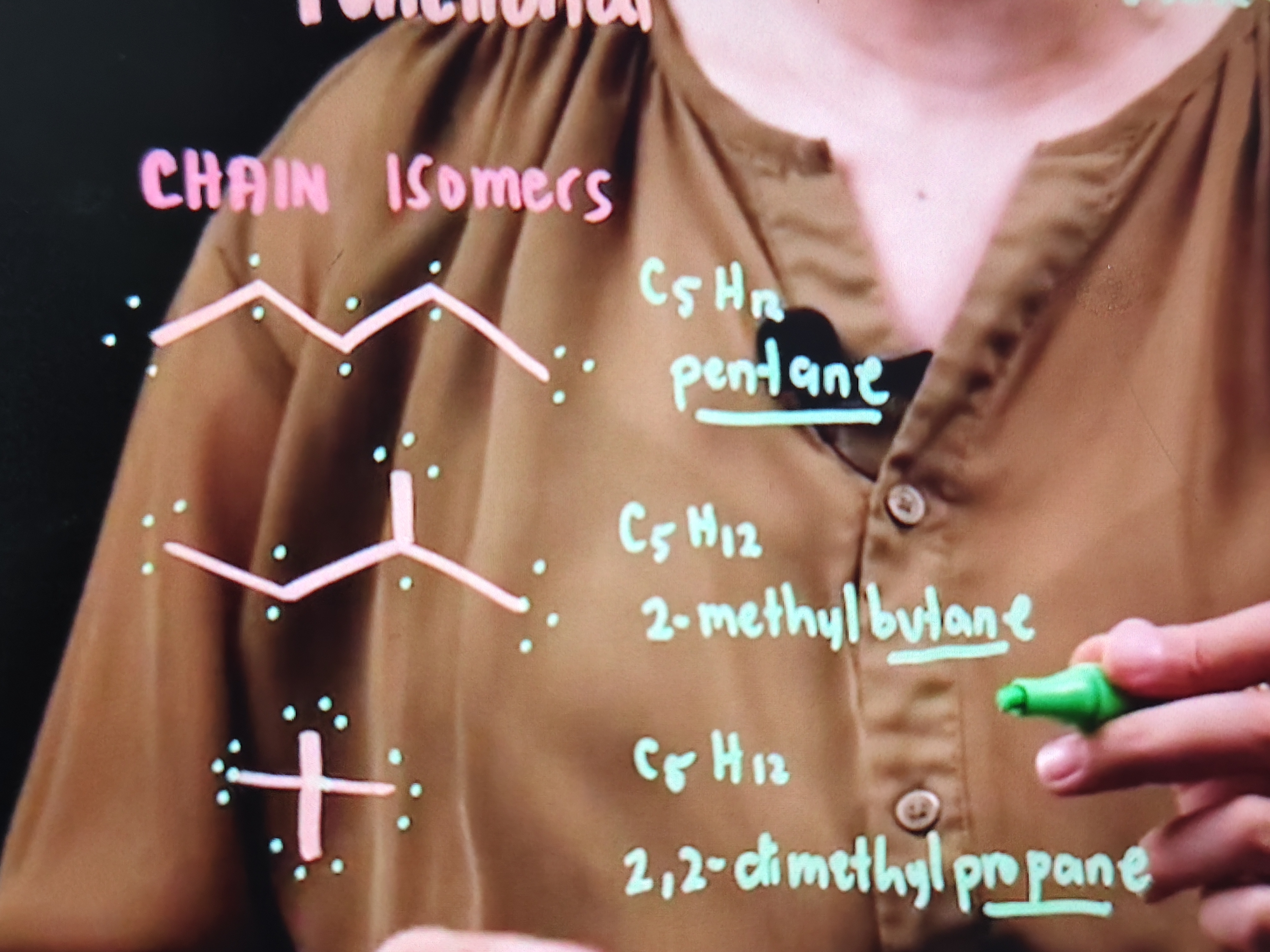 <p>these are chain isomers</p>