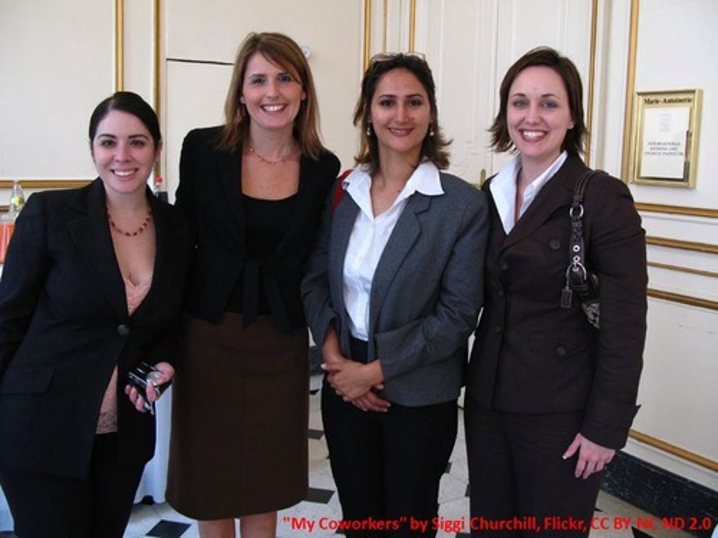 <p>/ˈkoʊˌwɝː.kɚ/ đồng nghiệp</p>