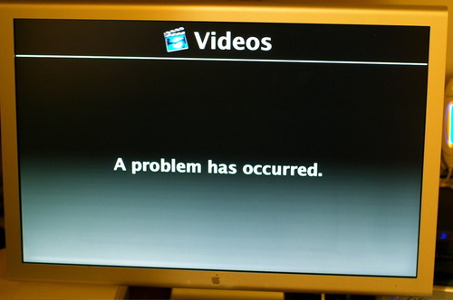 <p>to happen, to occur</p>