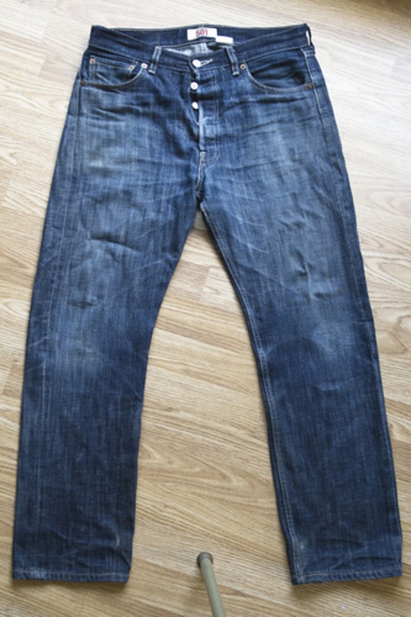 <p>jeans</p>