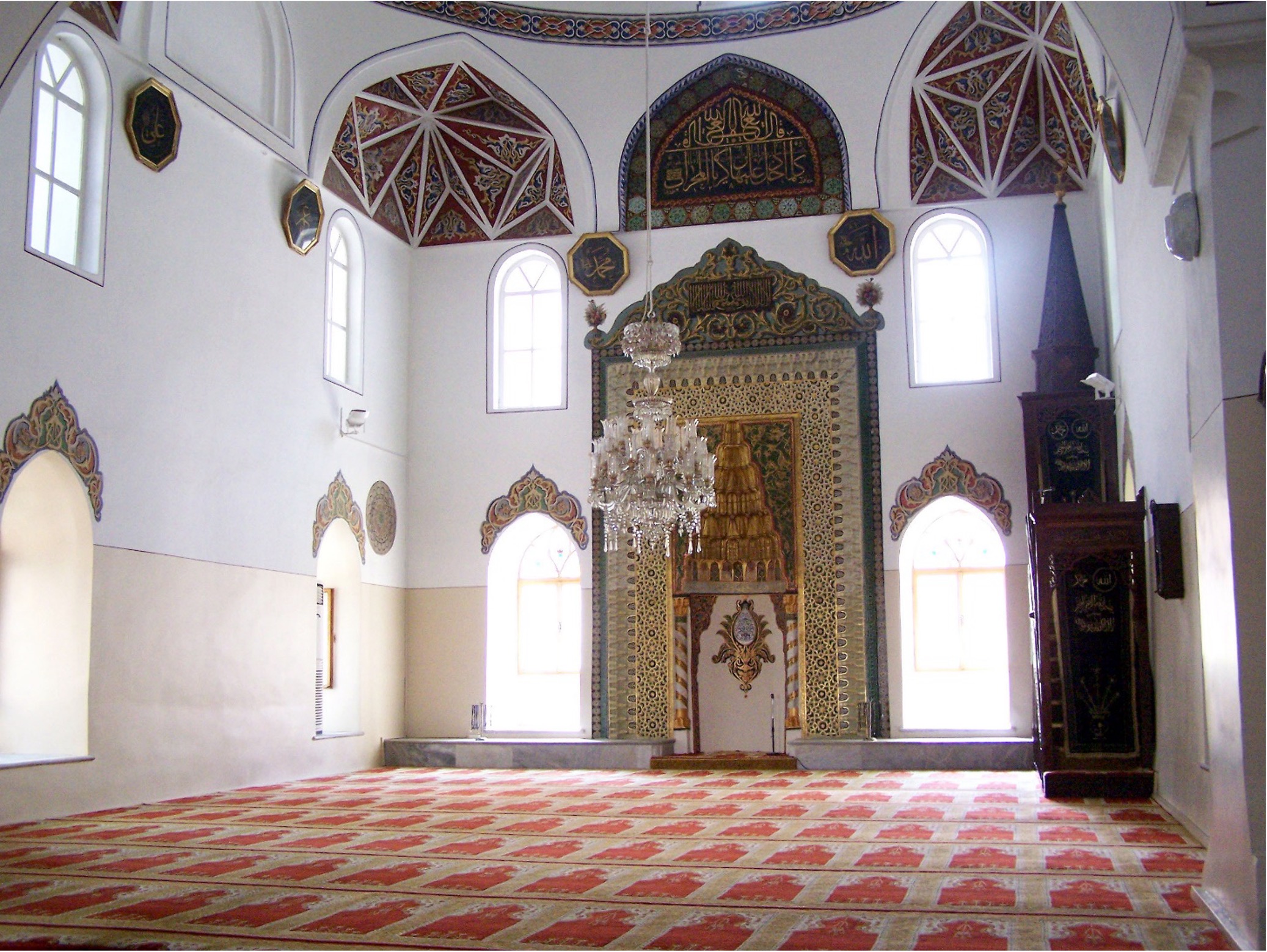 <ul><li><p>An example of a <strong>Zaviye Mosque</strong></p><ul><li><p class="MsoListParagraphCxSpMiddle">The “arms” of the T were allocated to traveling Sufi dervishes, who used them as hostel while on the road (“Sufi hostel”)</p></li></ul></li><li><p class="MsoListParagraphCxSpLast">Highly unusual squinches – the emergence of the “Turkish Triangle”</p></li></ul><p></p>