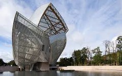 Frank Gehry, merged landscape and construction