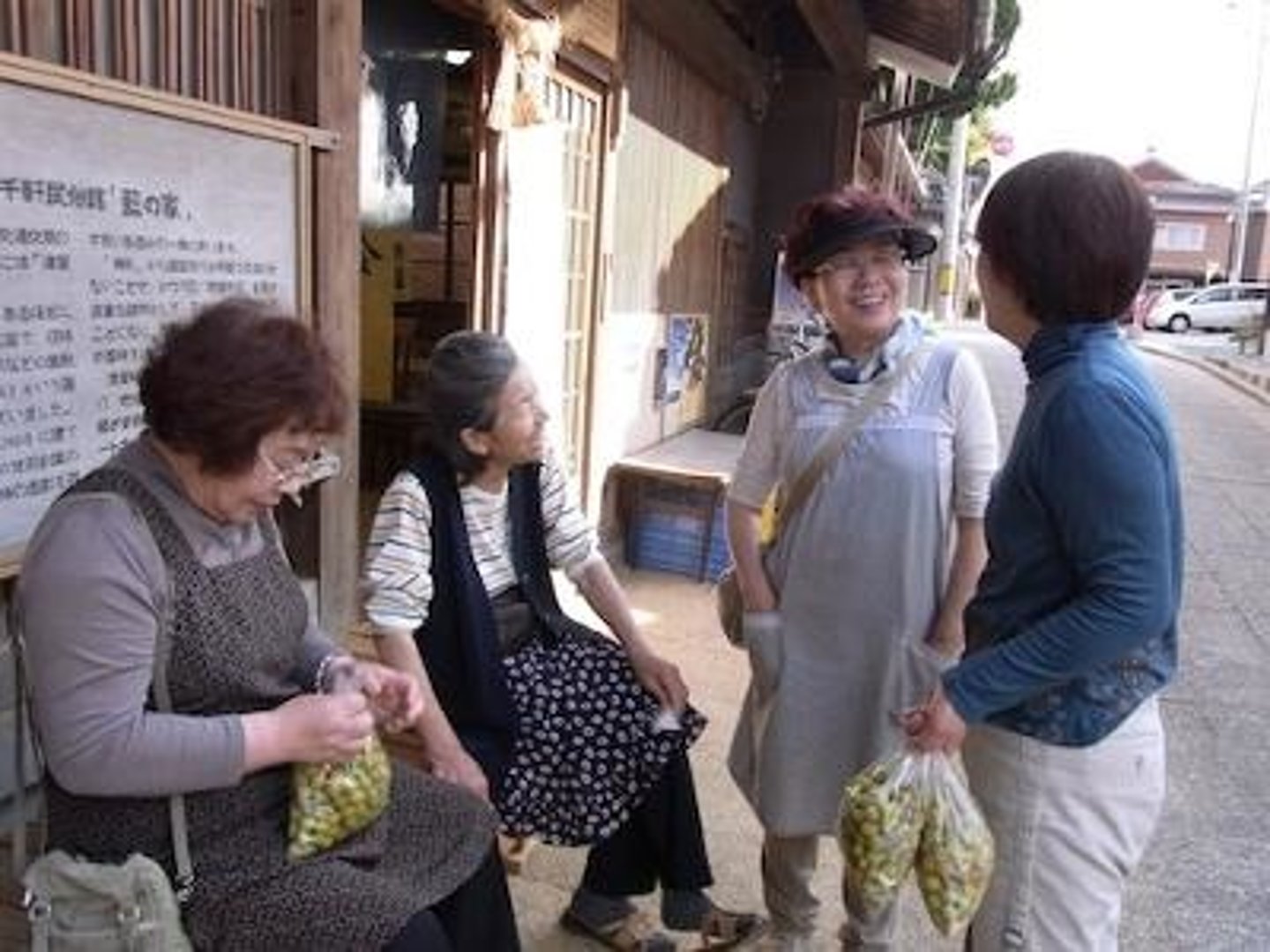 <p>たんてきに rõ ràng, thẳng thắn</p>