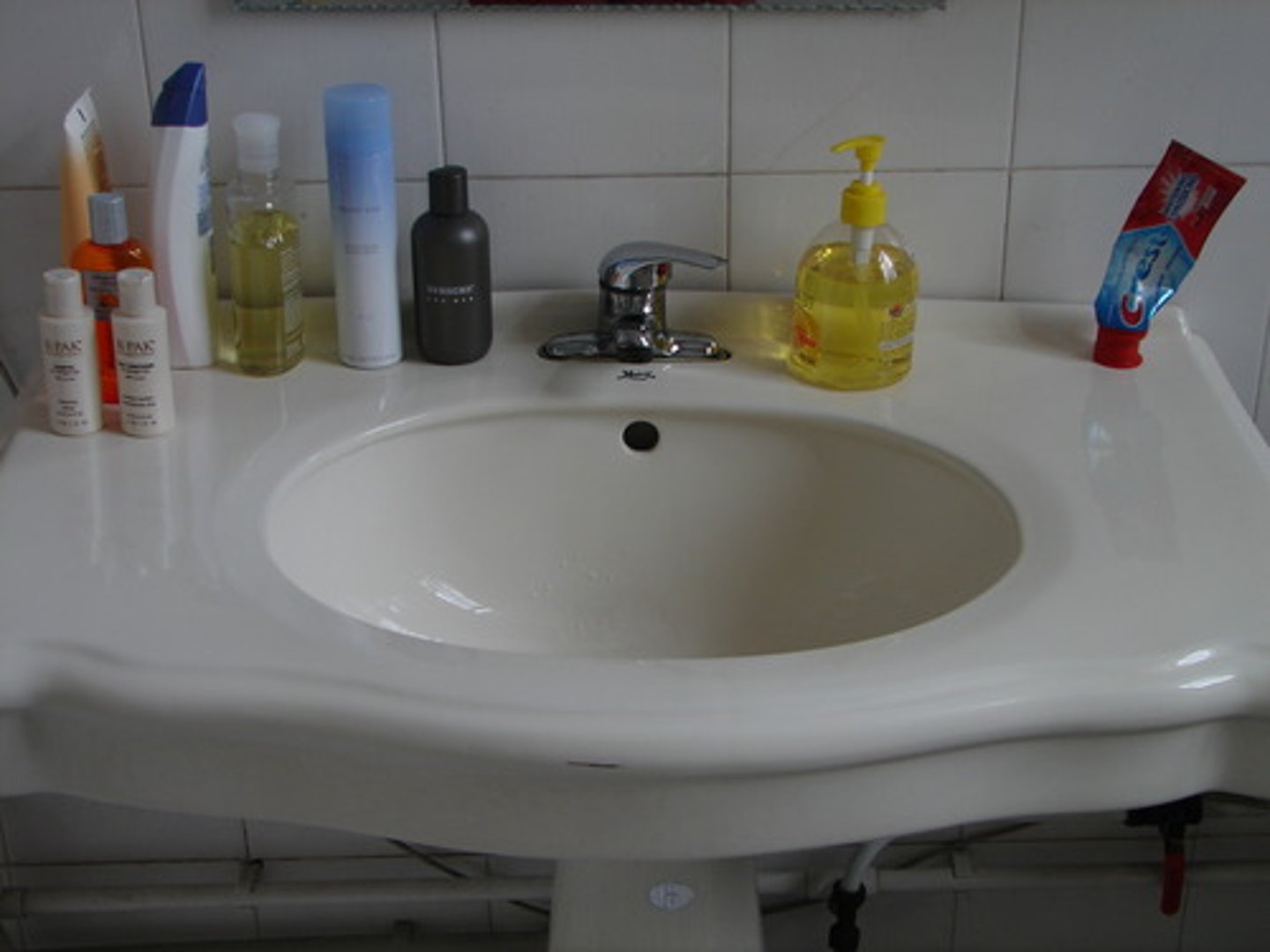 <p>the sink</p>