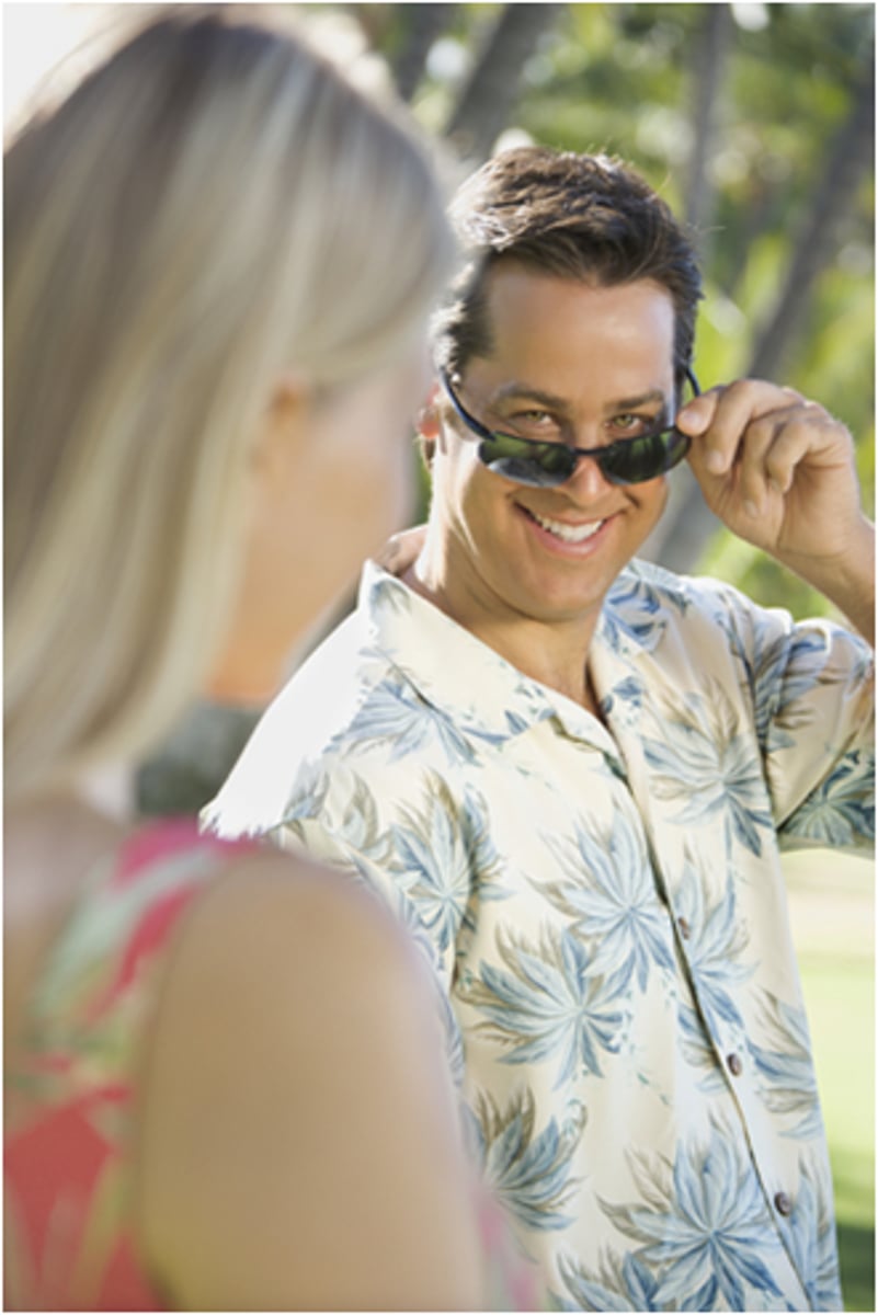 <p>to look hard at somebody in an offensive way, usually showing sexual interest</p>