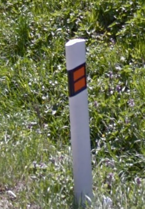 <p>Bollard for 2 similar countries</p>