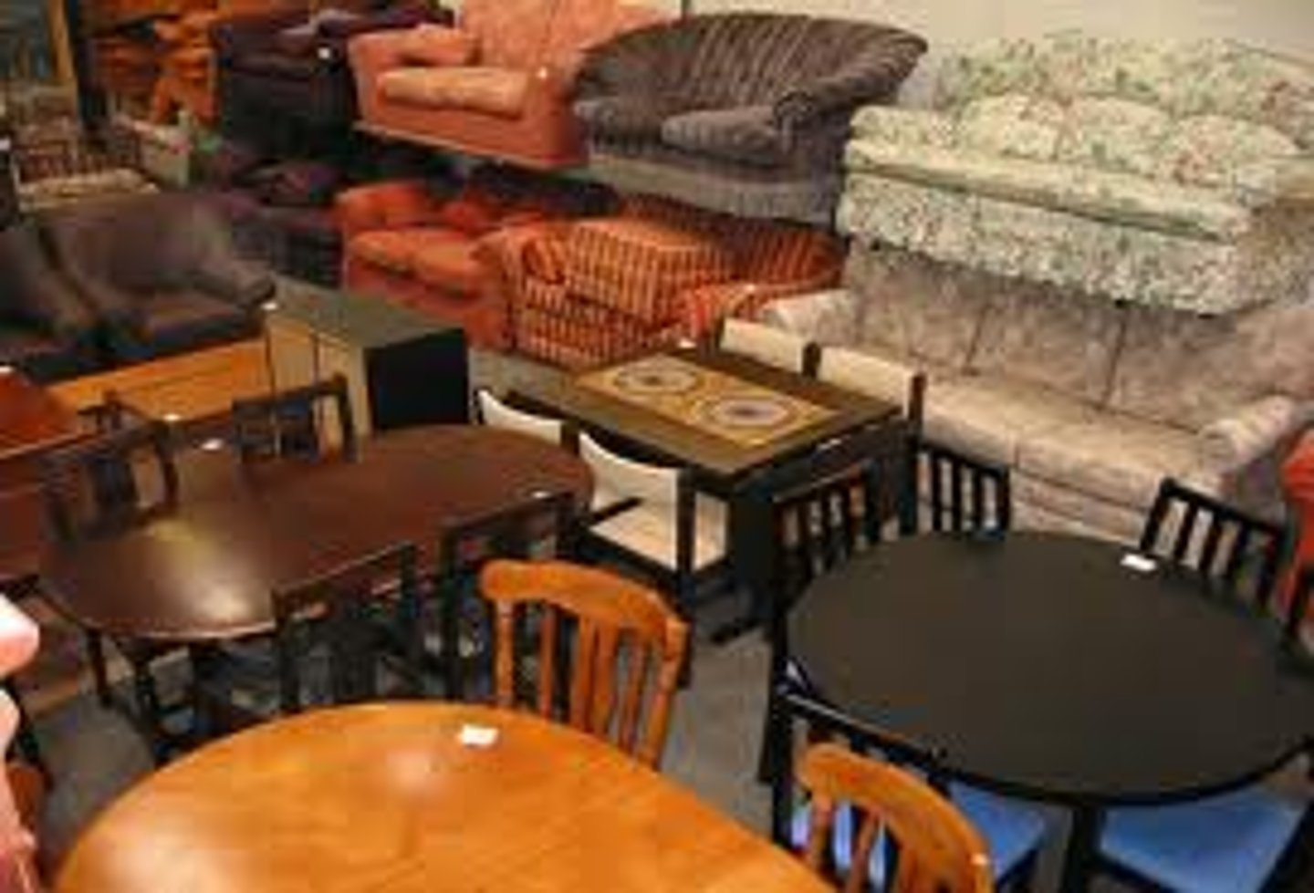 <p>used furniture</p>