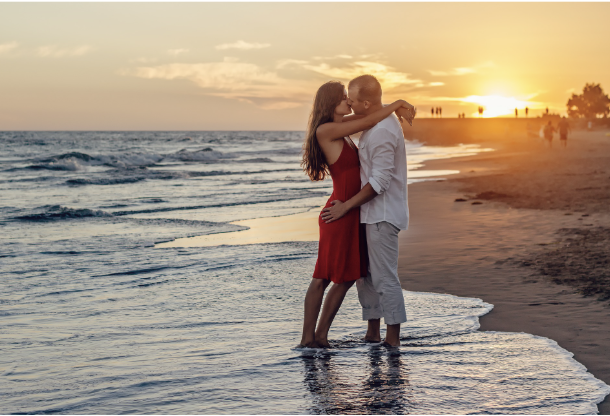 <p>Markey and Markey (2007): <strong>SIMILARITY ATTRACTION MODEL</strong></p><p><span style="color: rgb(255, 129, 129)">Cognitive theories of attraction</span></p>