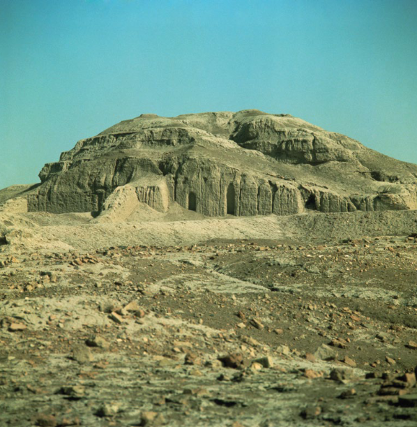 <p>White Temple and its ziggurat</p>