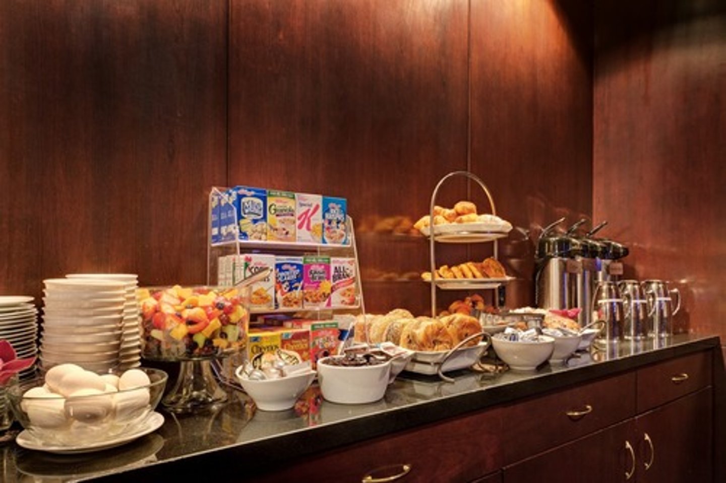 <p>continental breakfast</p>