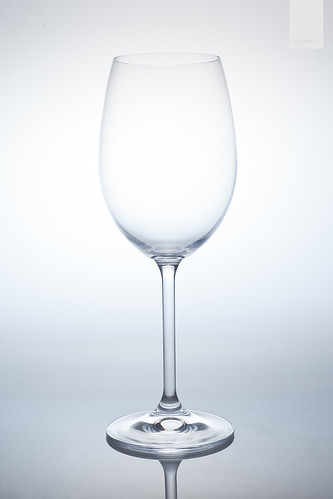 <p>wine glass</p>
