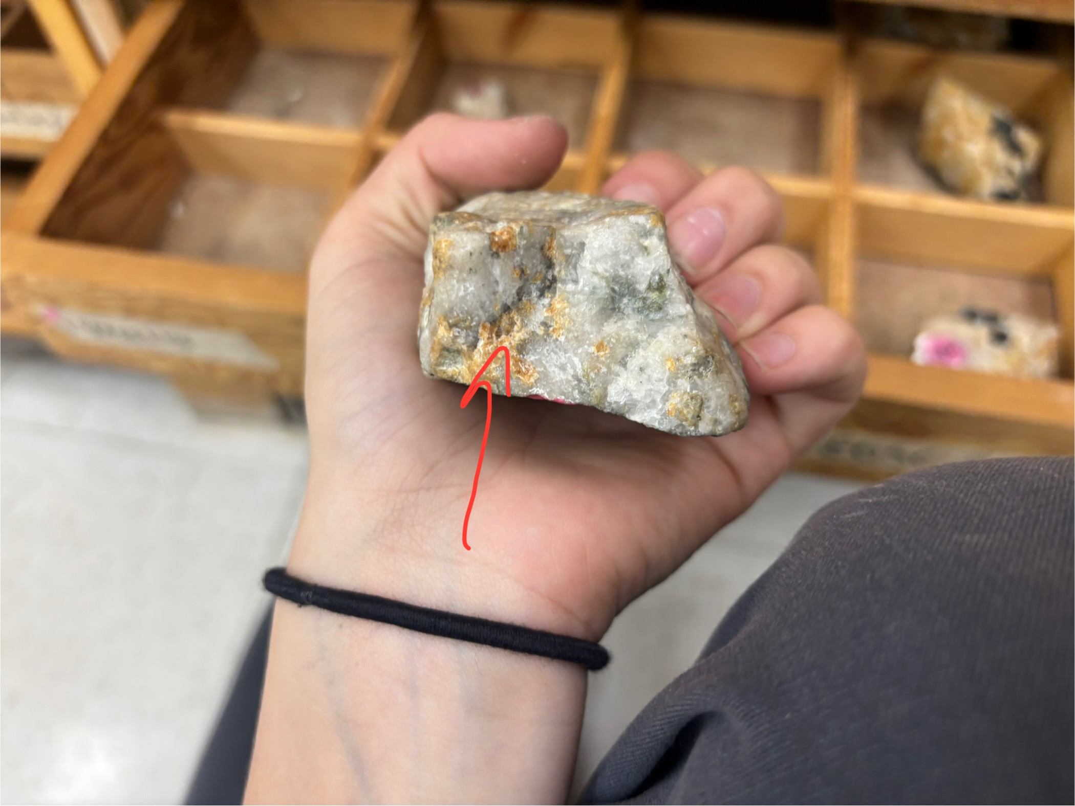 <p>Mineral, diagnosis</p>