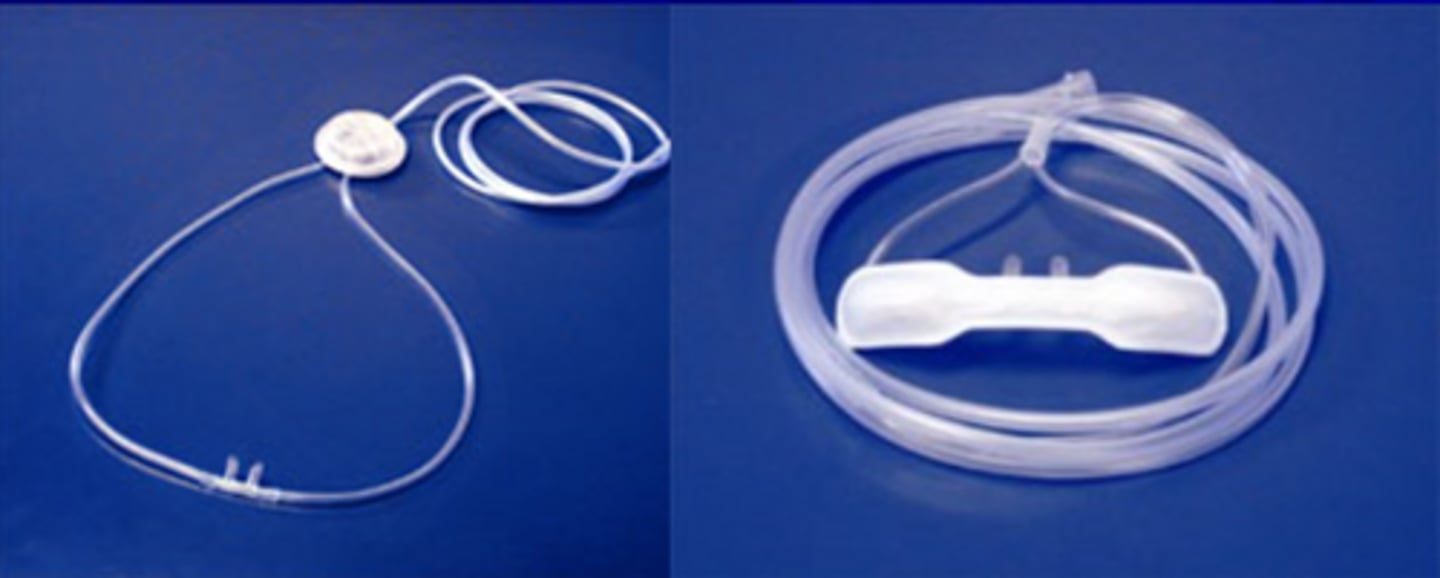 <p>device that is attached to a patient's oxygen line to prevent oxygen wasting, conserves O2, good for at home</p>