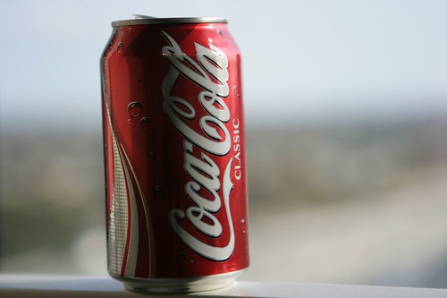 <p>soda, carbonated drink</p>