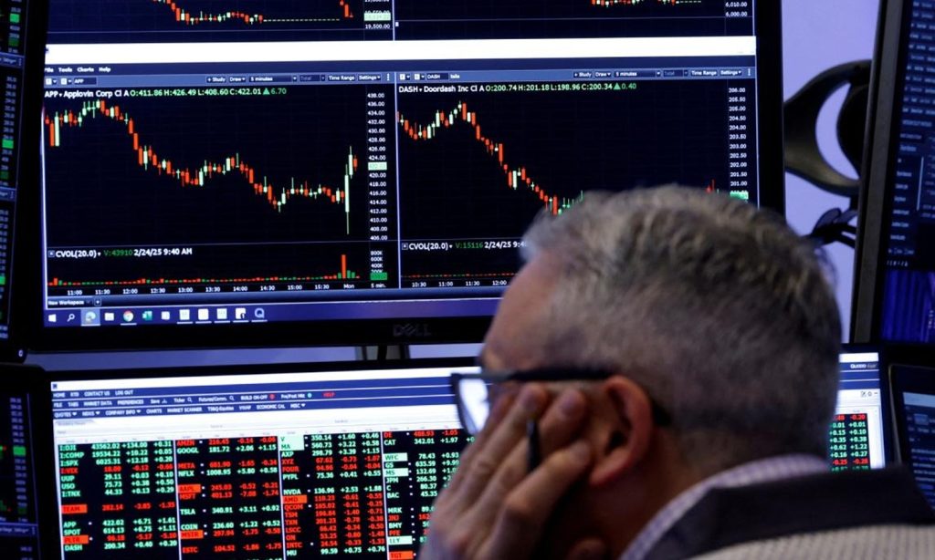 <p><strong>İşlem görmek</strong></p>