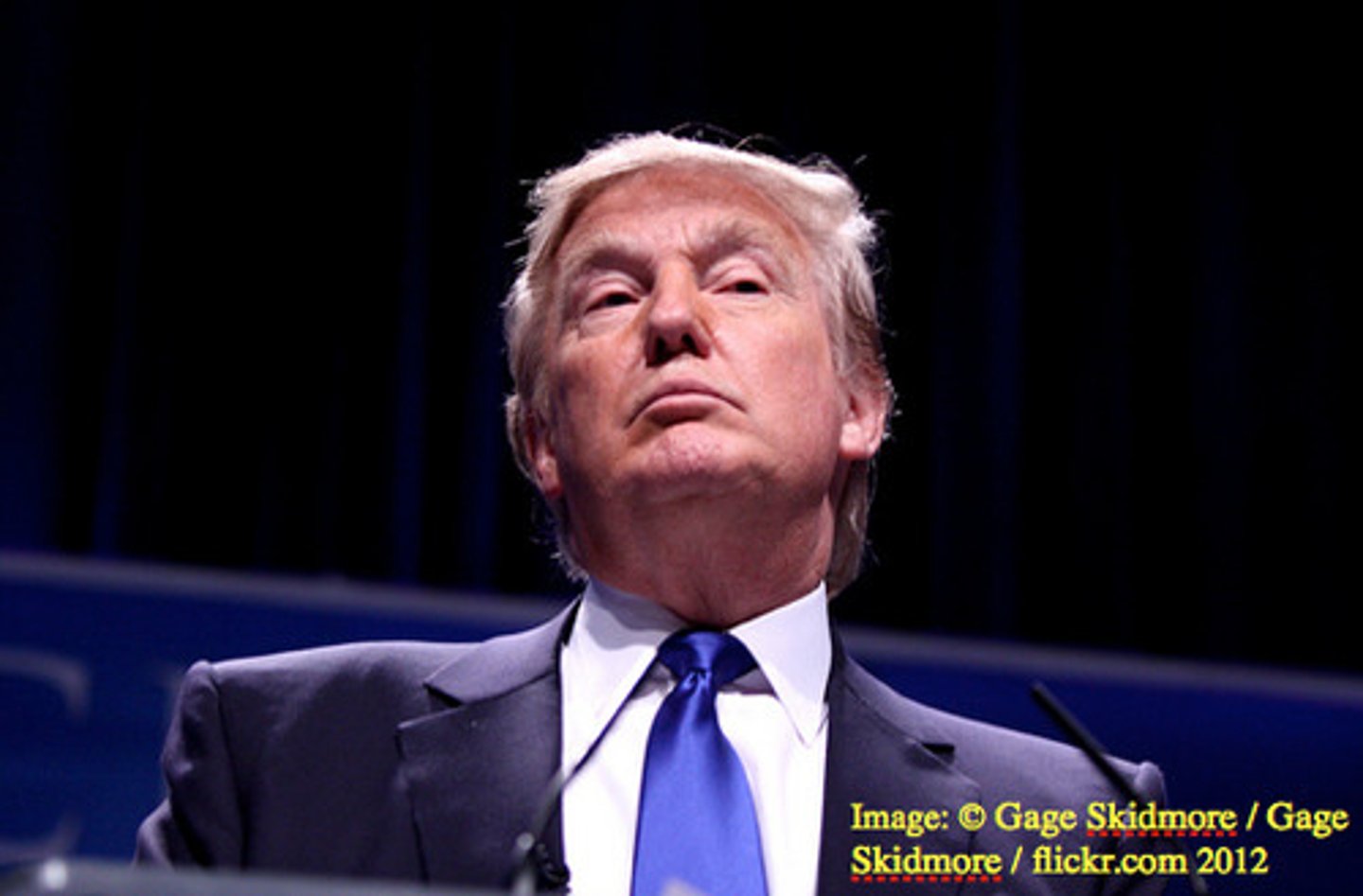 <p>(adj) overly self-important in speech and manner; excessively stately and ceremonious</p><p>(syn) pretentious, highfalutin, bombastic (ant)unpretentious, unaffected,plain</p>