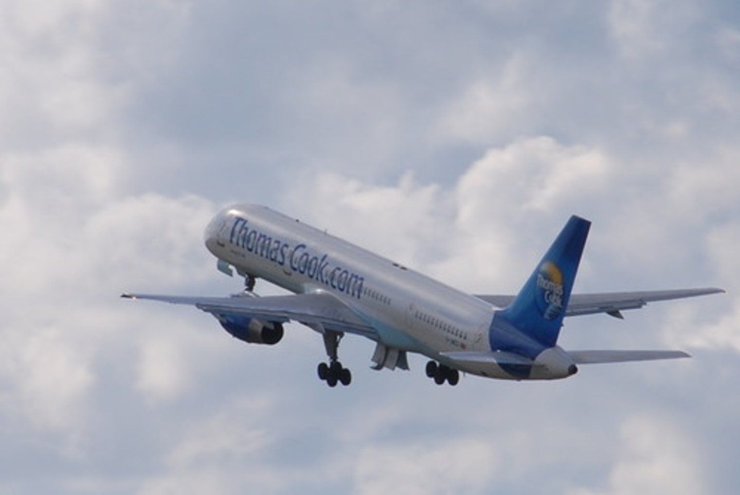 <p>Sudden and purposeful need for travel; can sometimes occur in those experiencing dissociative amnesia</p>